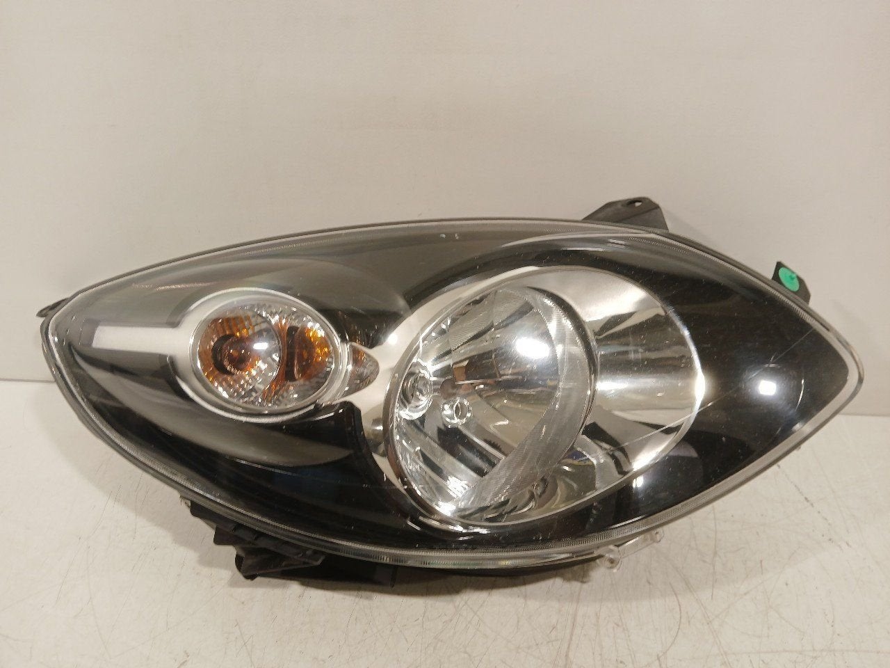 Koplamp rechts Renault Twingo, Onderdelen@venauto.nl, Van der Ven Autorecycling B.V., Ettenseweg 76, 4706 PB Roosendaal, The Netherlands