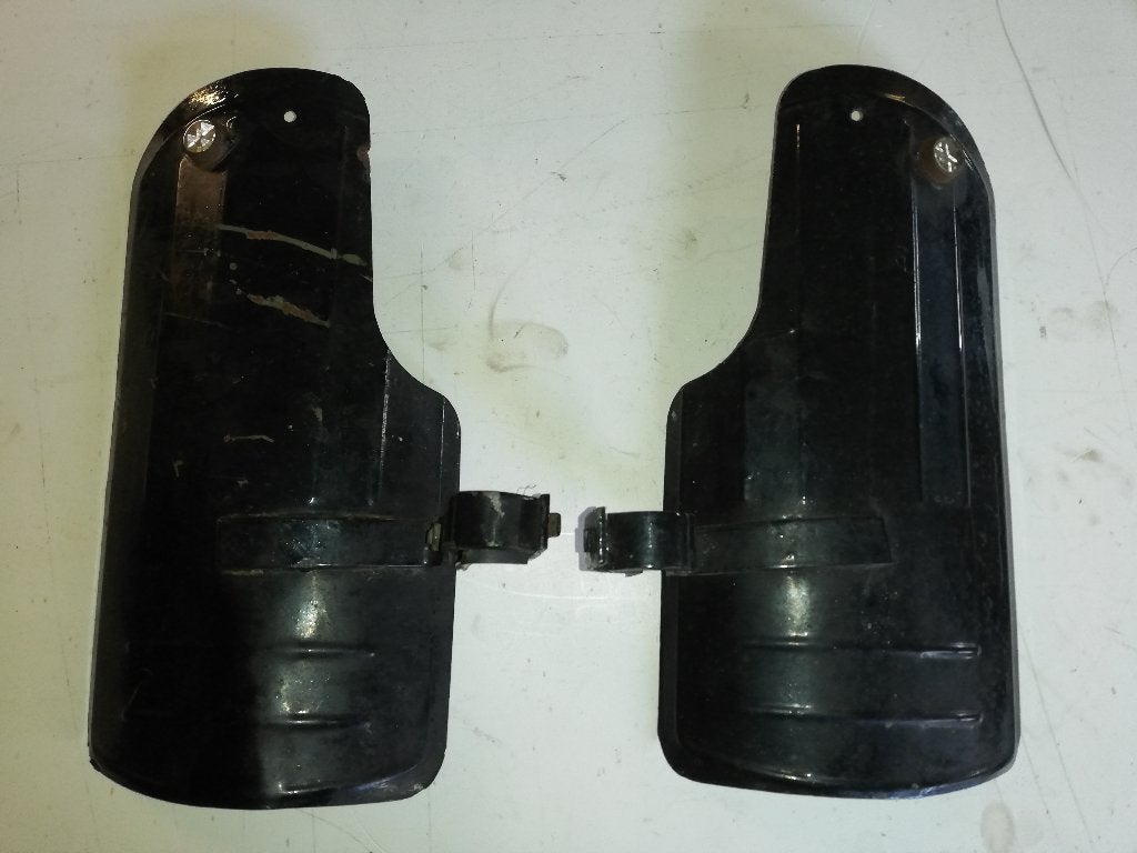 Dnepr beenbeschermers, Motoren