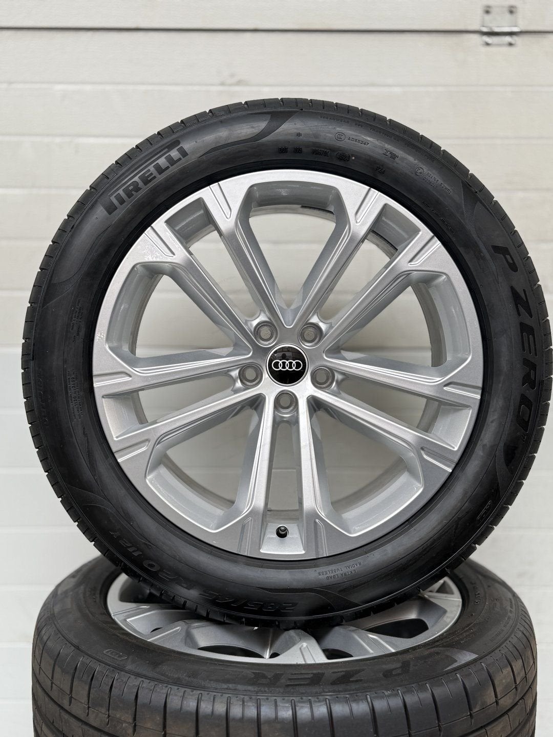DEMO 20’’ AUDI Q7 SQ7 Q8 VELGEN ZOMERBANDEN ORIG NWST, Auto-onderdelen, Banden en Velgen, Gebruikt, -, 285 mm, -