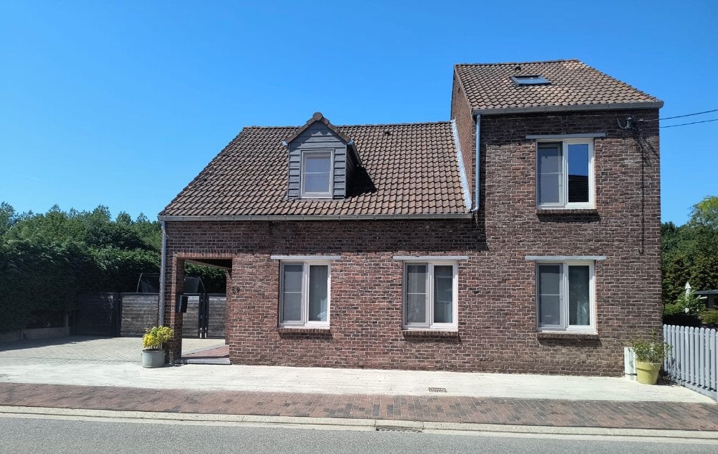 Ruime halfopen bebouwing met grote tuin en garage., Immo, Maisons à vendre, Province du Brabant flamand, 500 à 1000 m², Maison individuelle