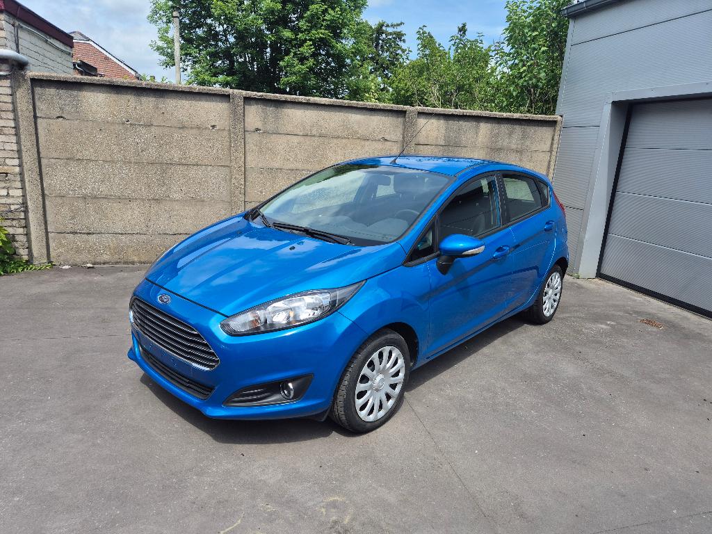 Fiesta 1.0 EcoBoost 100cv, Clim, 1er prop impeccable., Autos, Ford, Euro 6, Entreprise, Entretenue par le concessionnaire, Noir
