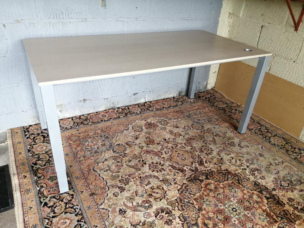Computertafel, Hout, Zo goed als nieuw, Computerbureau, Beige