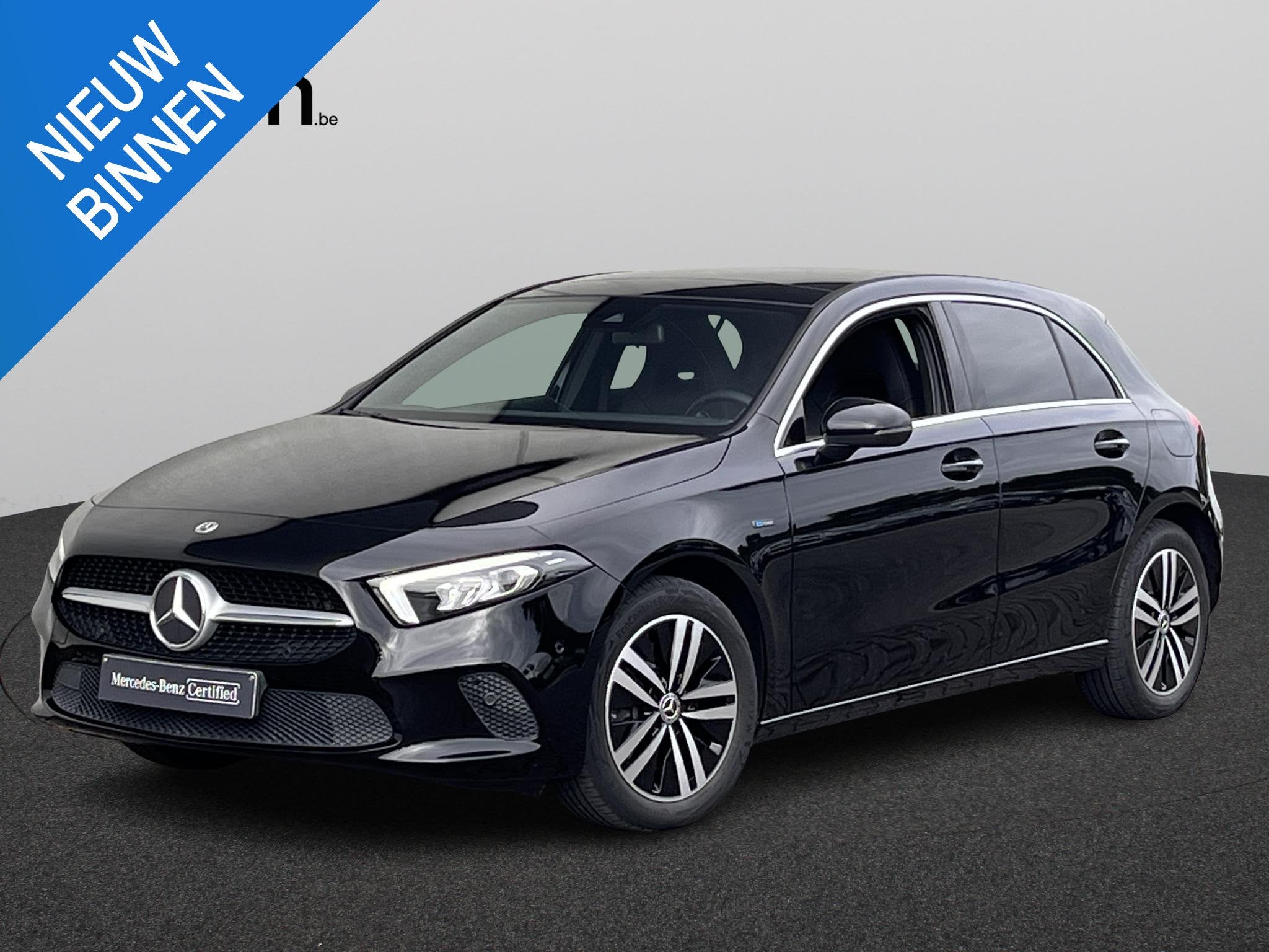 Mercedes-Benz A-Klasse 250 e Business Line met pano, Auto's, Stof, Gebruikt, Zwart, 16 kWh