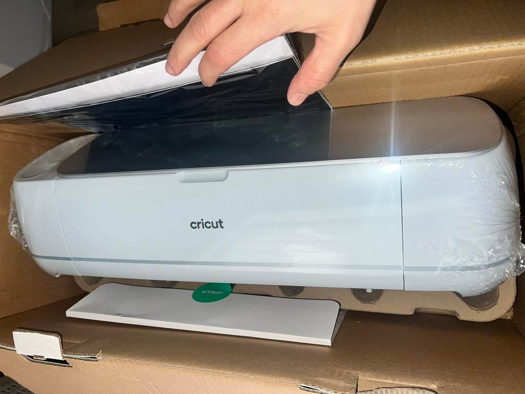 Machine de découpe Cricut Maker 3, Divers, Accessoires de bureau, Neuf, Enlèvement