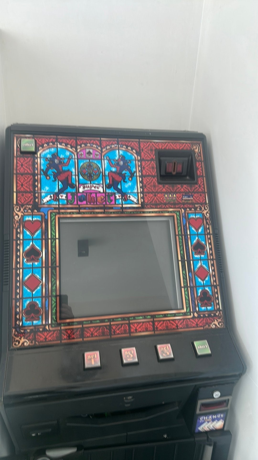 Joker gokmachine, Enlèvement
