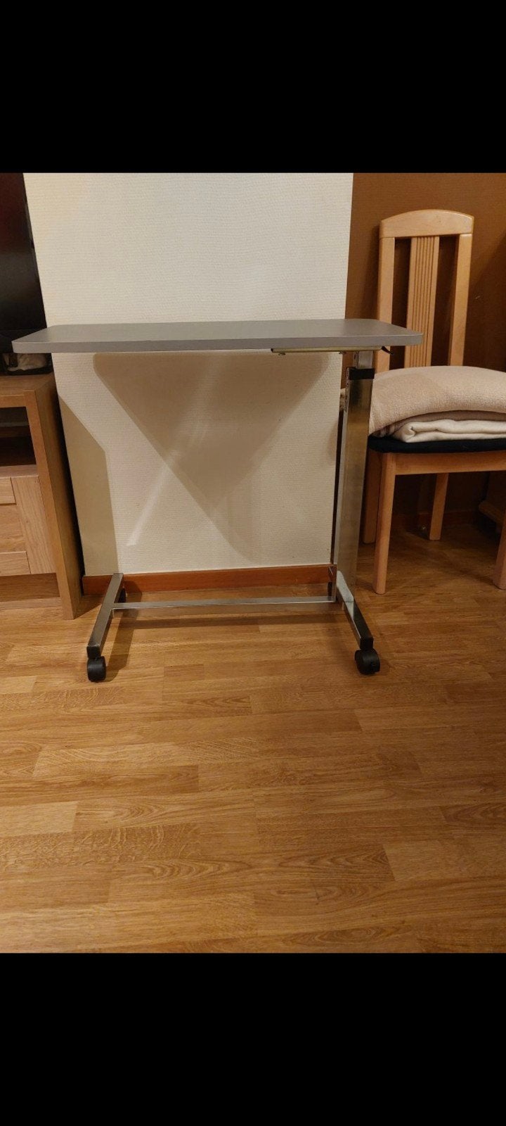 table de lit d'hôpital réglable, Maison & Meubles, Chaises, Enlèvement