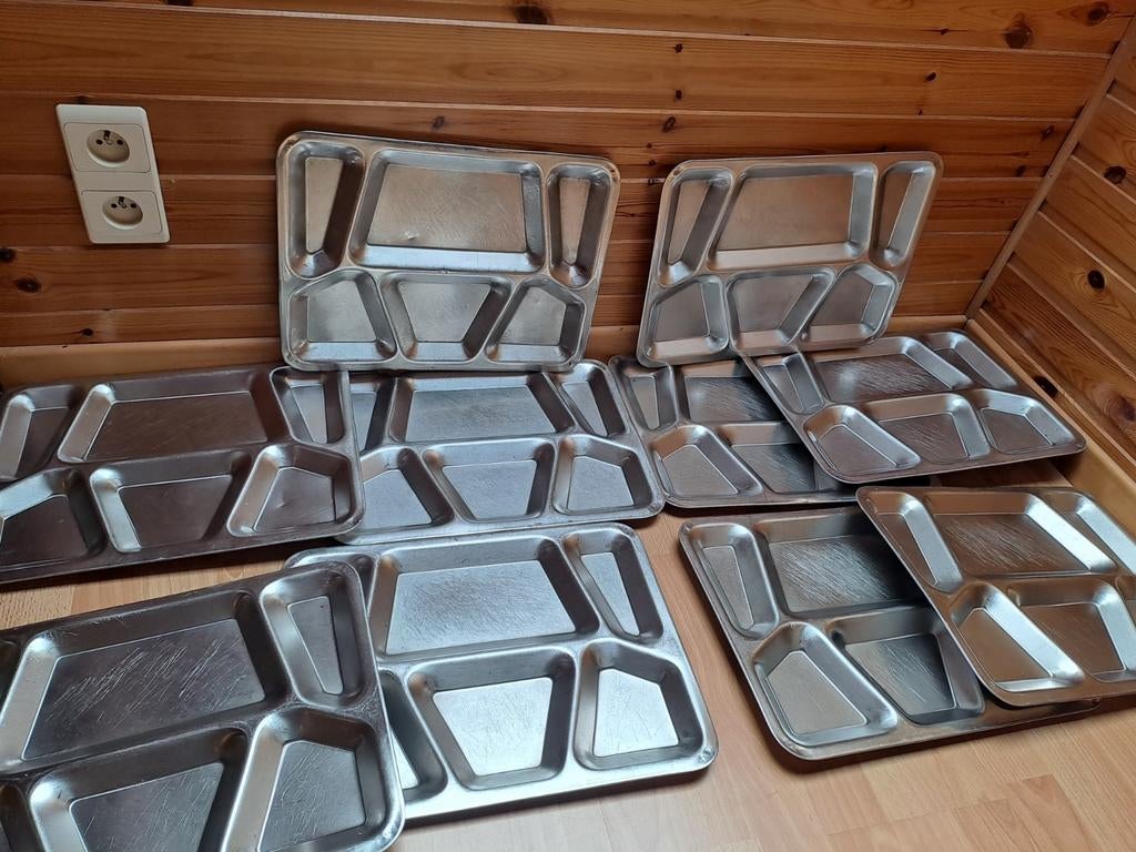 10 USN dinner plates, Collections, Enlèvement ou Envoi
