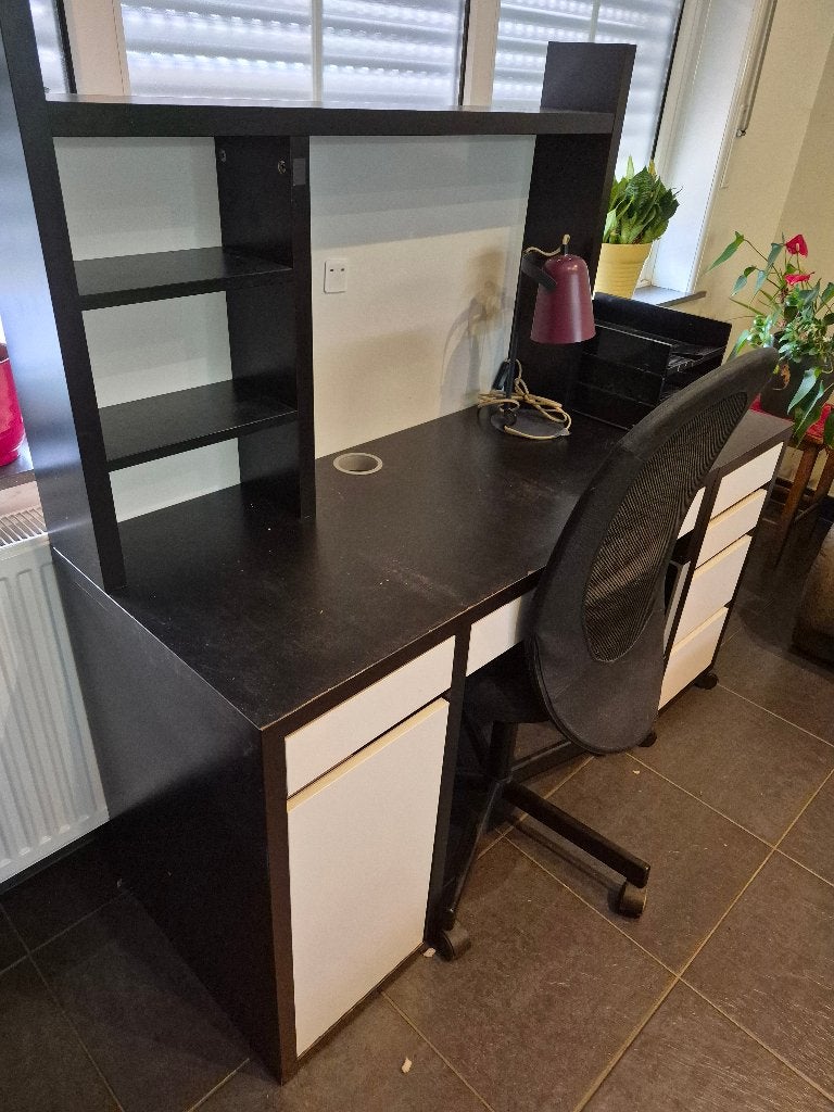 bureau met stoel, Huis en Inrichting, Bureaus, Ophalen, Zwart, Gebruikt, Hout