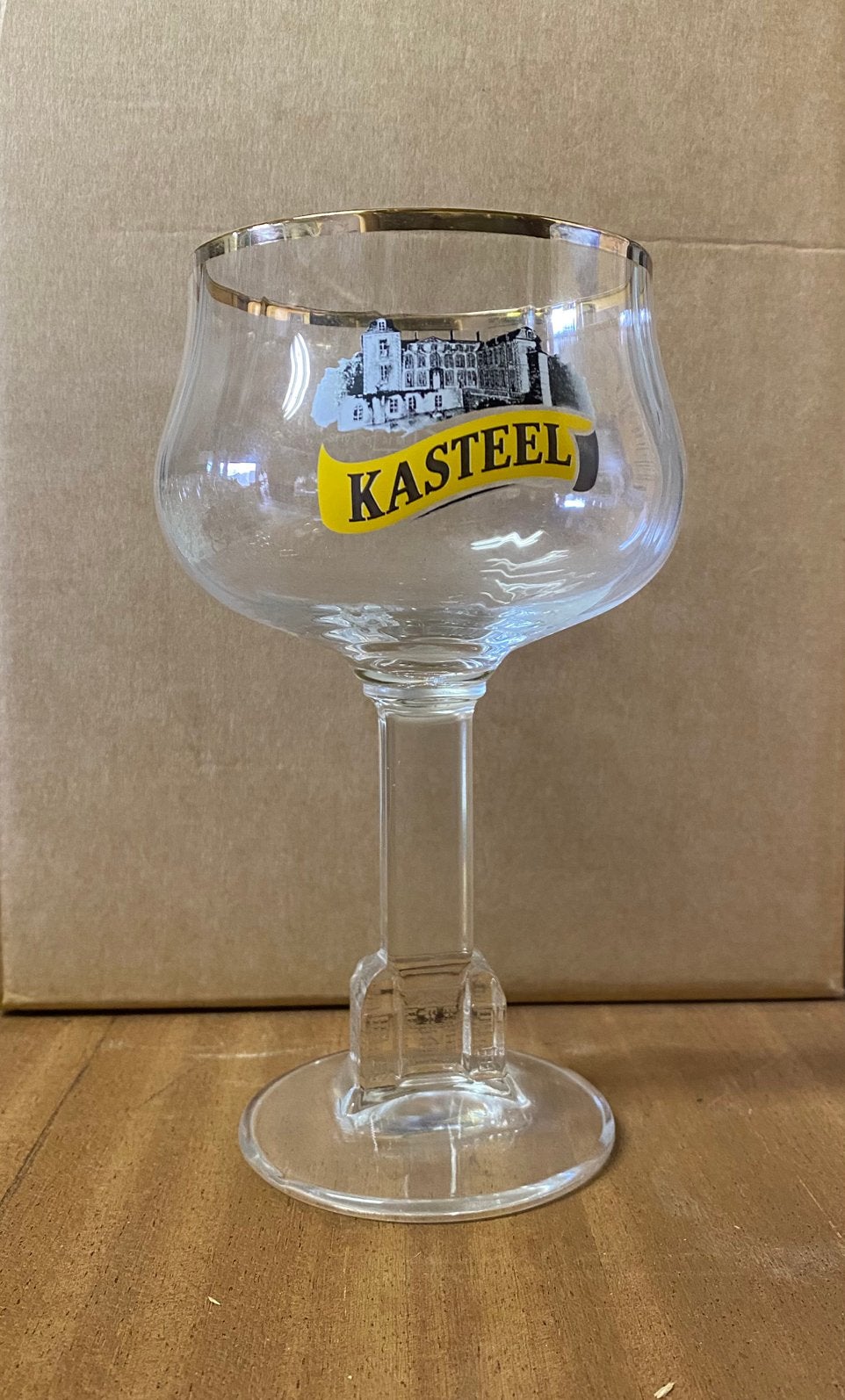 6 glazen Kasteelbier (apart te koop), Ophalen, Zo goed als nieuw