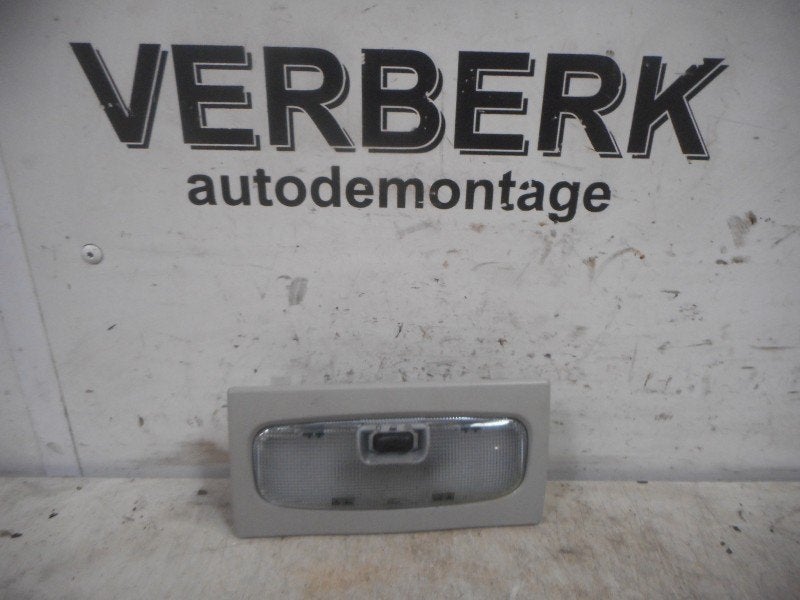 PLAFONNIER AVANT Ford Focus 2 (01-2004/09-2012), Henry-Ford-Straße  1
50735  Köln, DE, Ford-Werke GmbH, Kunden@ford.com, Ford