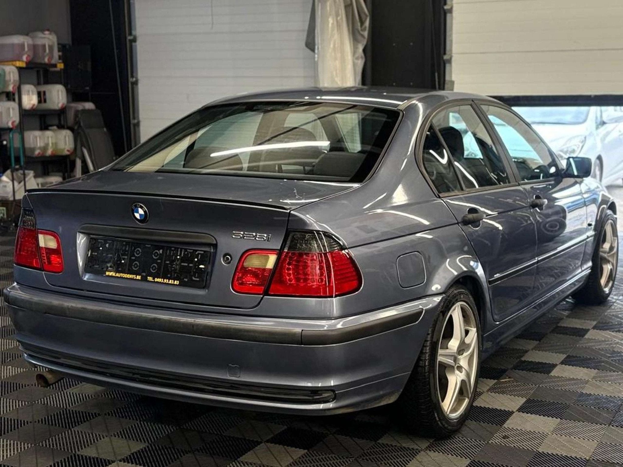 BMW 3 Serie 318i benzine bj. 1998 181000km, Autos, Achat, 4 portes, Entreprise, Alarme