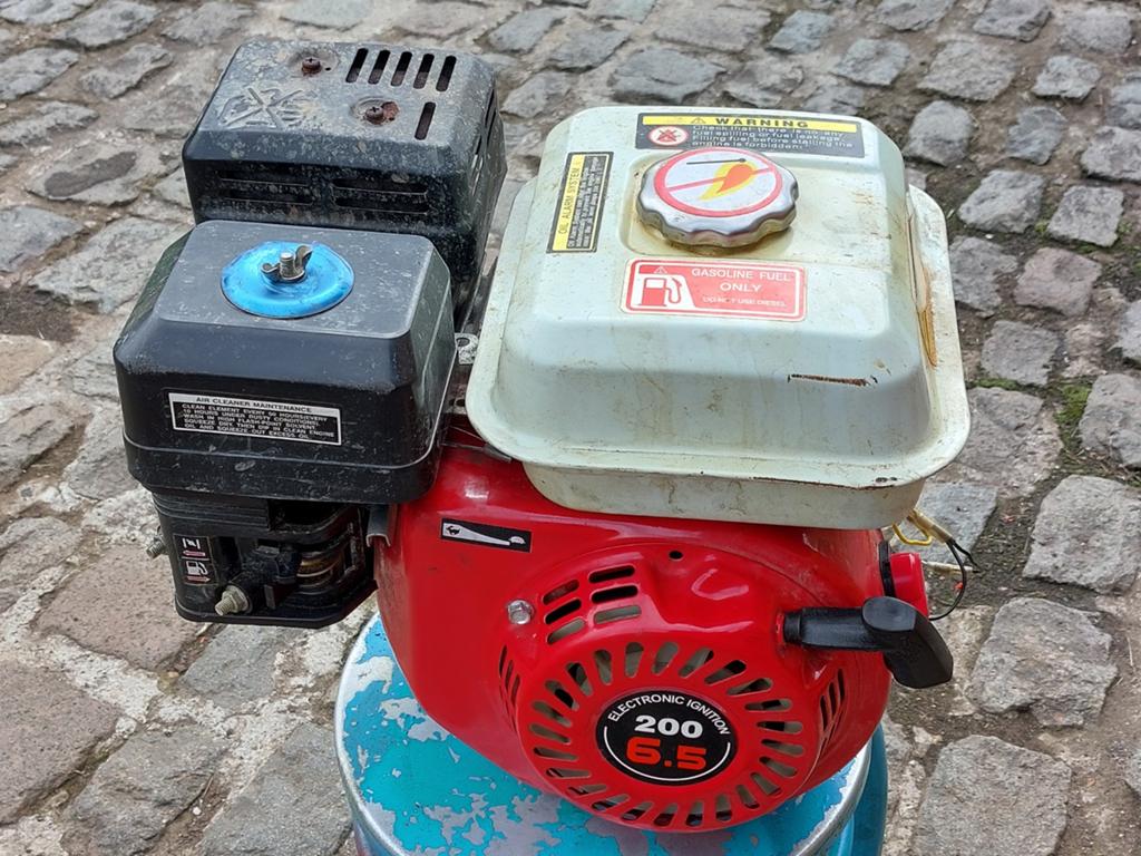 Moteur Honda 200cc 6,5 cv pour motoculteur, Enlèvement
