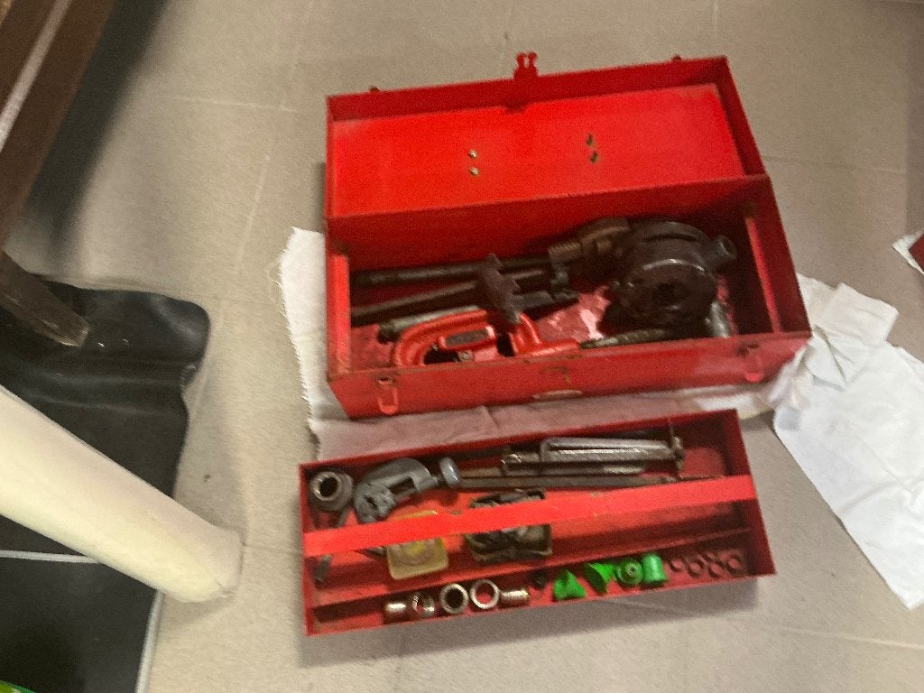 Lot d’outillage de plomberie RIGGID avec caisse métallique, Bricolage & Construction, Enlèvement, Utilisé, Autres types