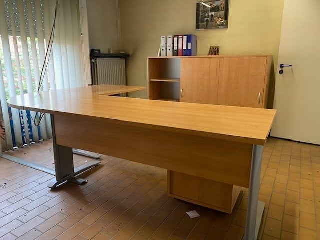 buro met archiefkast, Ophalen, Zo goed als nieuw, Met slot