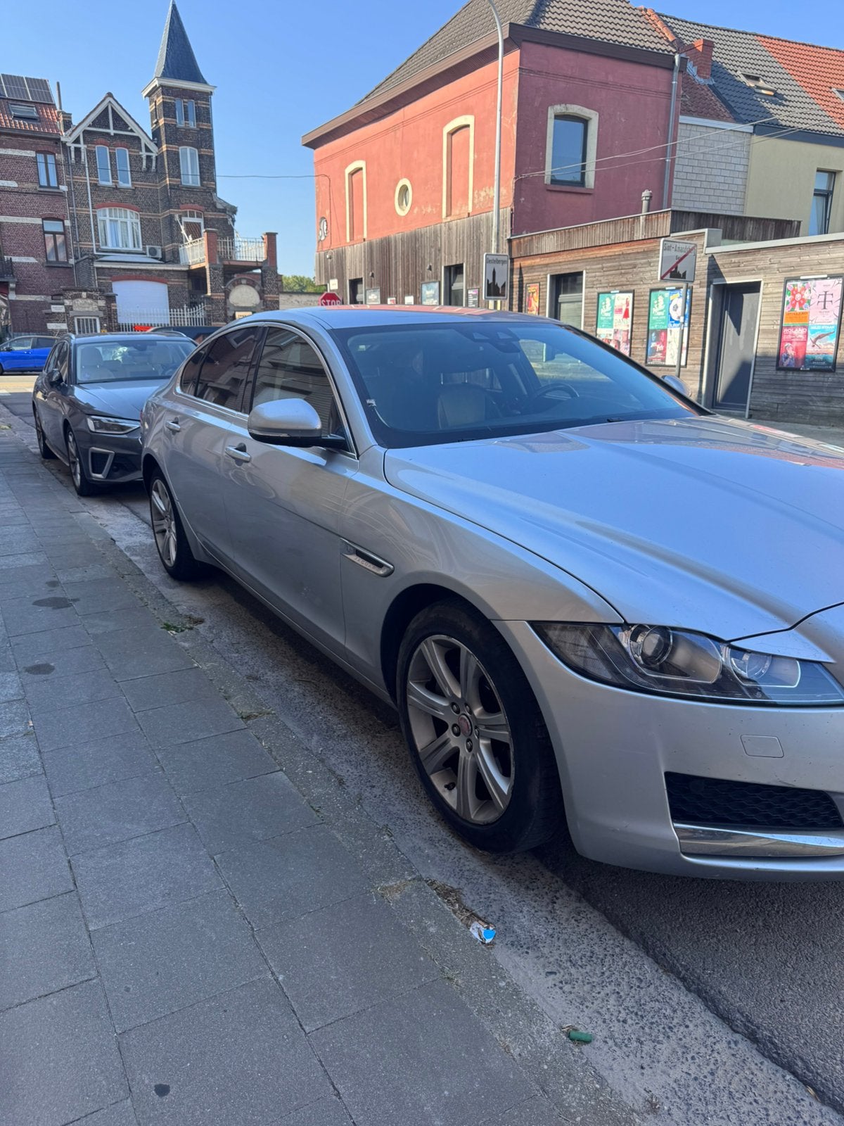Jaguar xf 2017 bouwjaar, Auto's, Automaat, Achterwielaandrijving, 4 cilinders, Parkeersensor