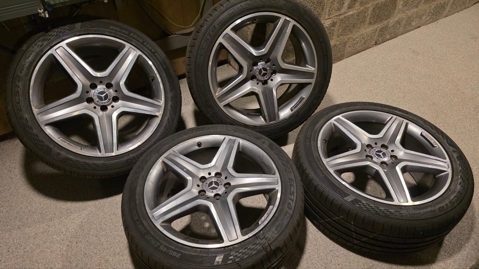 "Originele Mercedes AMG GLE/ML W16620 inch velgen met banden, Auto-onderdelen, Banden en Velgen, Ophalen, 20 inch, Band(en)