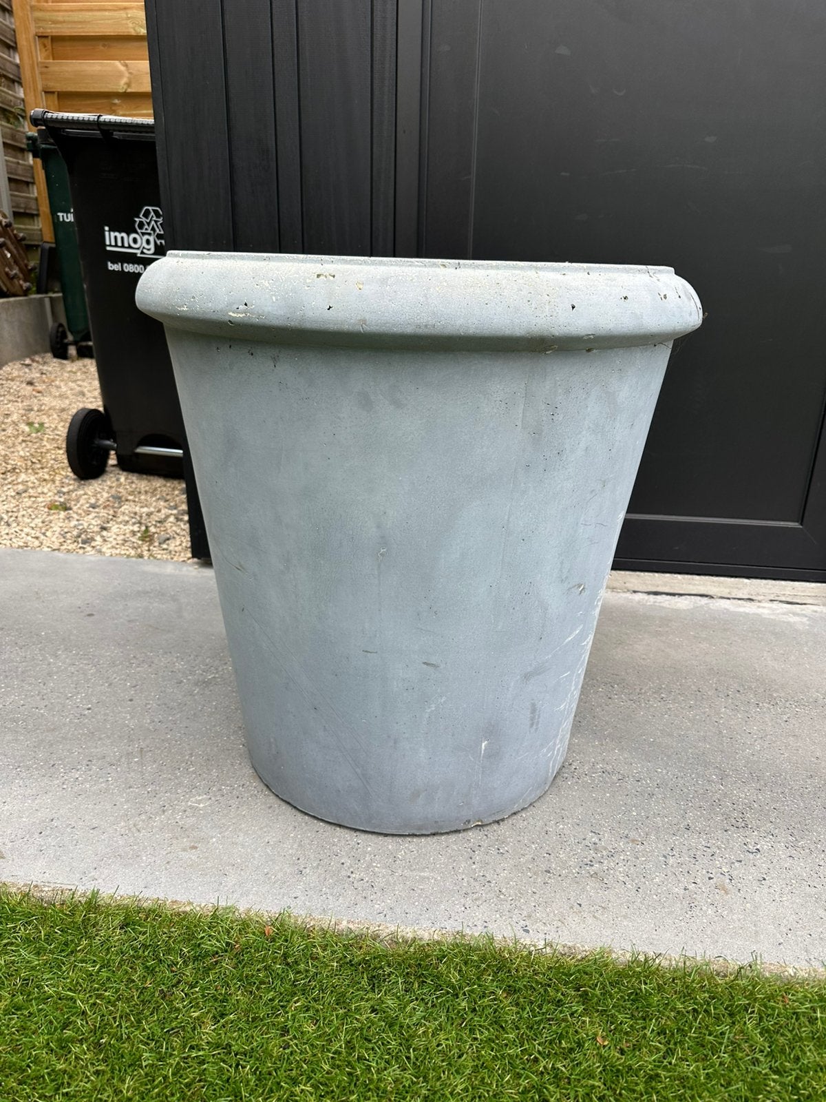 Grote bloempot, Tuin en Terras, Ophalen, Zo goed als nieuw