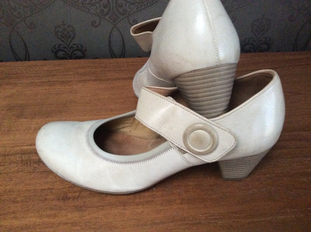 Schoenen Gabor 37, Schoenen met lage hakken, Wit, Gabor, Ophalen of Verzenden