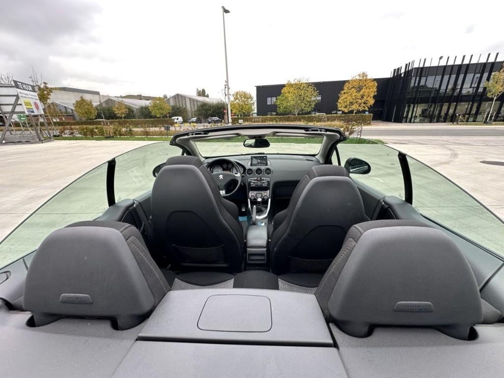 Peugeot 308 cabrio 1.6 HDI 2015 met 150610km GPS/Cruise, Auto's, Cabriolet, Zwart, Bedrijf, Grijs