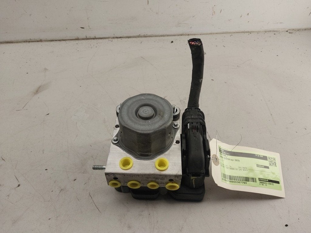 BLOC ABS (FREINS ANTI-BLOCAGE) Dacia Duster (SR), Utilisé, Robert-Bosch-Allee 1
74232  Abstatt, DE, Engineering@bosch.com, Dacia