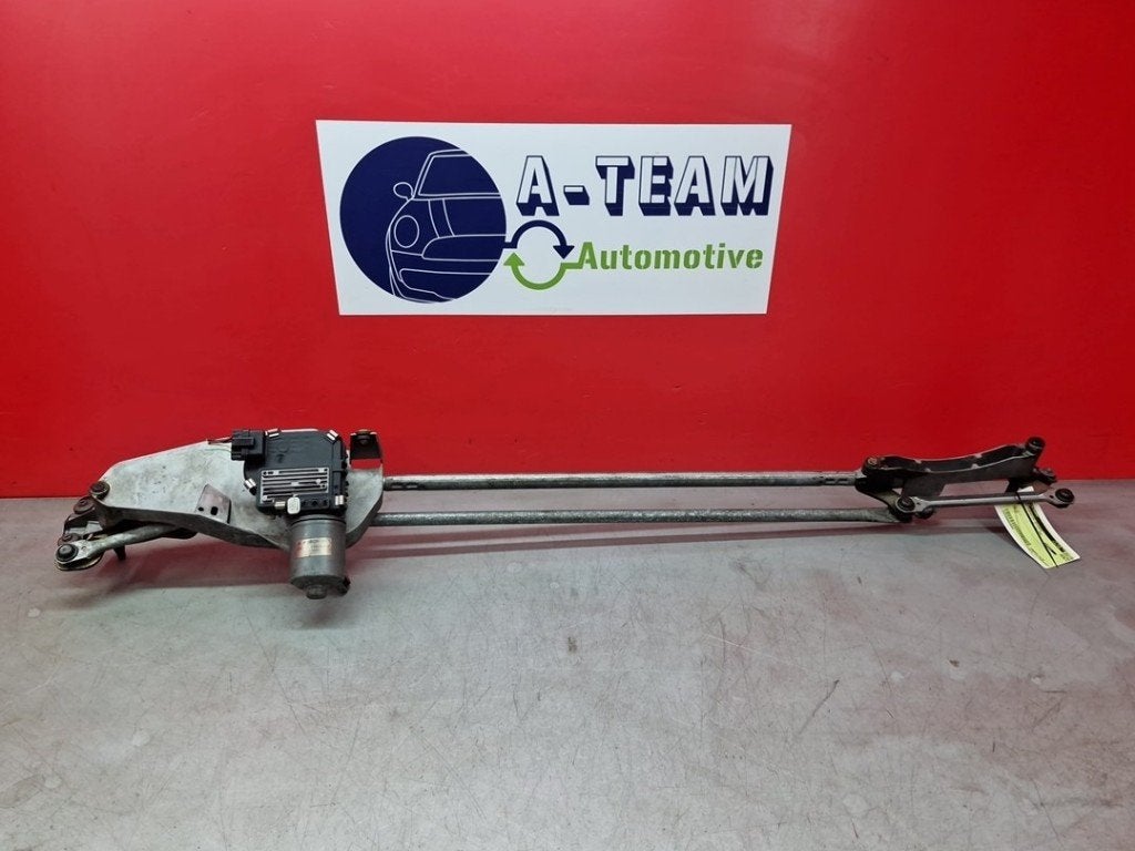 MOTEUR + TRINGLERIE ESSUIE GLACE AVANT Renault Espace (JK), Robert Bosch AG, Renault, Utilisé, Robert-Bosch-Allee 1
74232  Abstatt, DE
