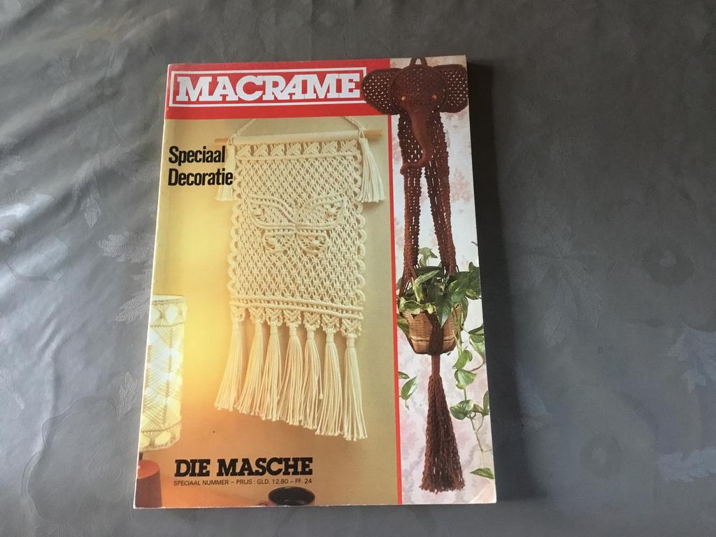 Macrame, Ophalen, Zo goed als nieuw