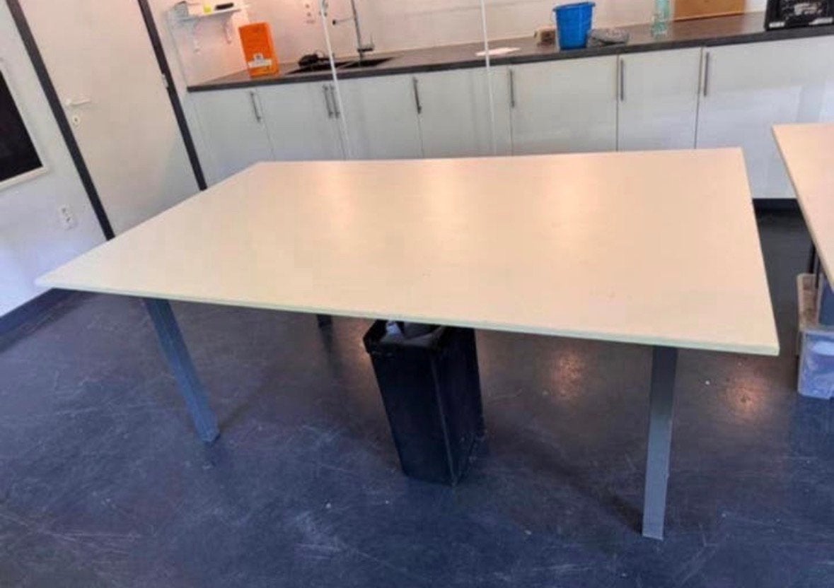 Grote witte tafel, Huis en Inrichting, Ophalen, Zo goed als nieuw