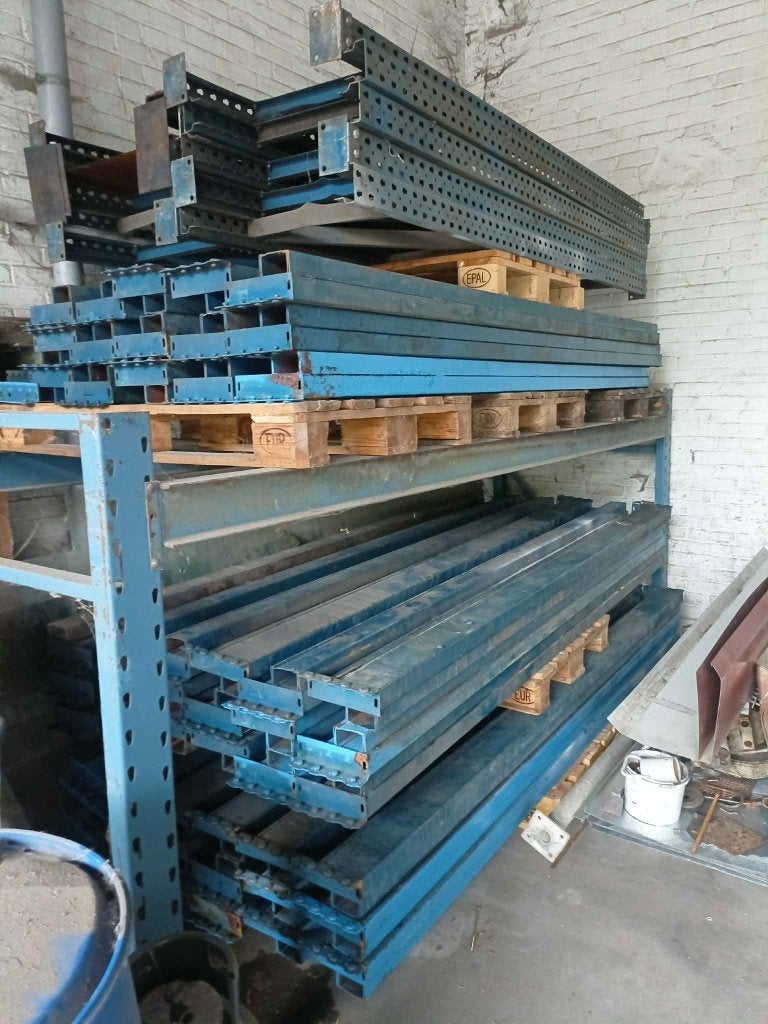 rack a palette, Enlèvement