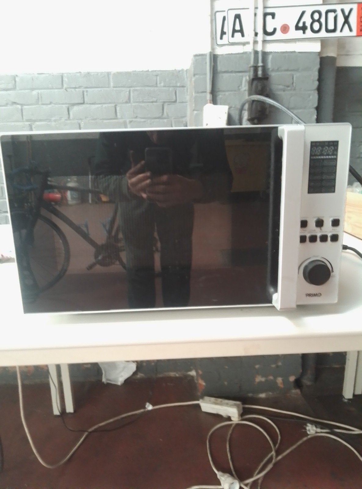 PRIMO magnetron, 900W + grill + 2.500W hetelucht, Elektronische apparatuur, Ophalen, Gebruikt, Grill, Draaiplateau