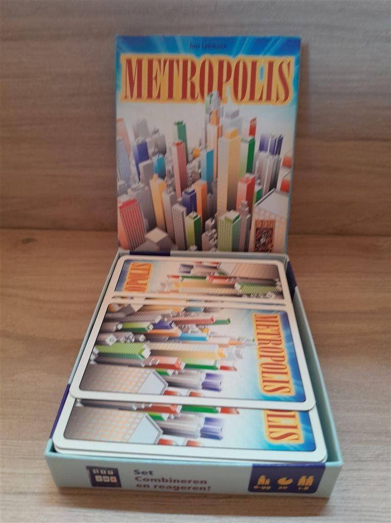 Metropolis - 999 games - kaartspel - s3800, Envoi, Comme neuf