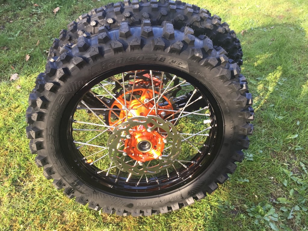 Te koop ktm wielen enduro nieuw oranje naaf kompleet., Motoren, 250 cc, Nieuw, Particulier, Enduro