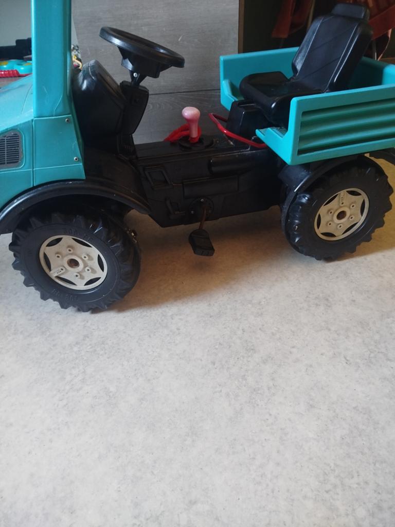 Voiture a pédales, Enfants & Bébés