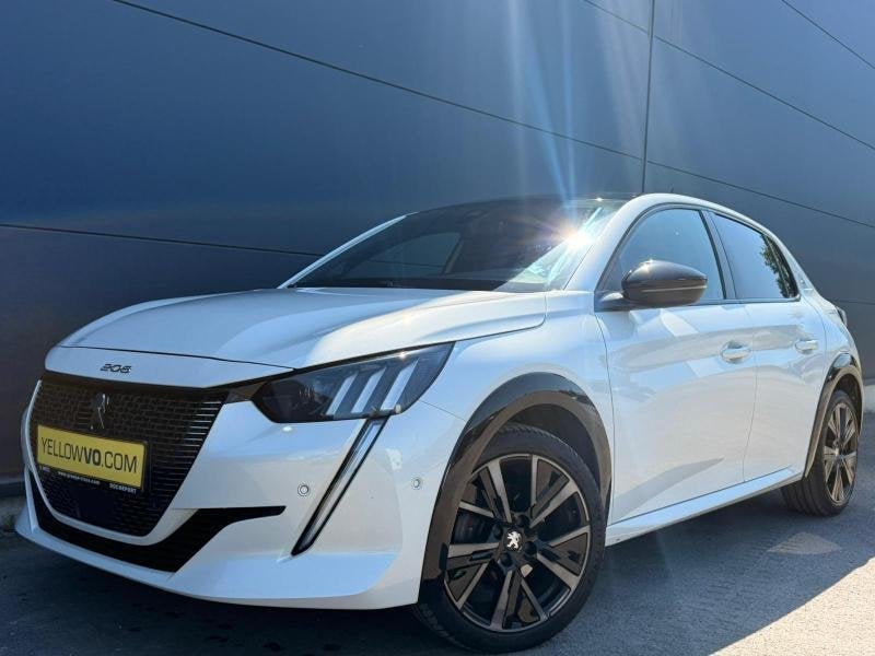 Peugeot 208 GT Pack, Achat, Euro 6, https://public.car-pass.be/vhr/c8b3a2ce-3704-4fc0-b39e-a144a04b0fef, Boîte manuelle