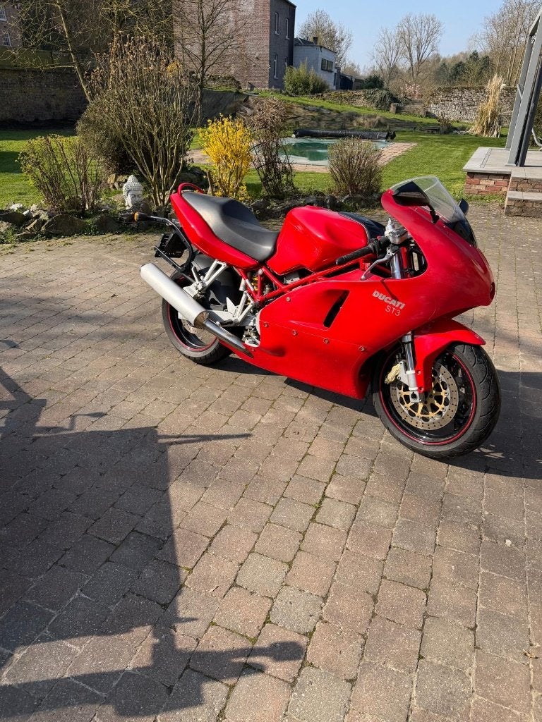 Lot de 2 motos : Ducati ST 3 et Ducati proto, Occasion, Plus de 35 kW, 2 cylindres, Particulier