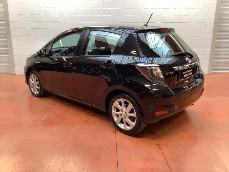 Toyota Yaris 1.5 HSD Dynamic Toyota Yaris hybrid 1.5 Dynamic, Euro 5, Achat, Electronic Stability Program (ESP), 5 portes