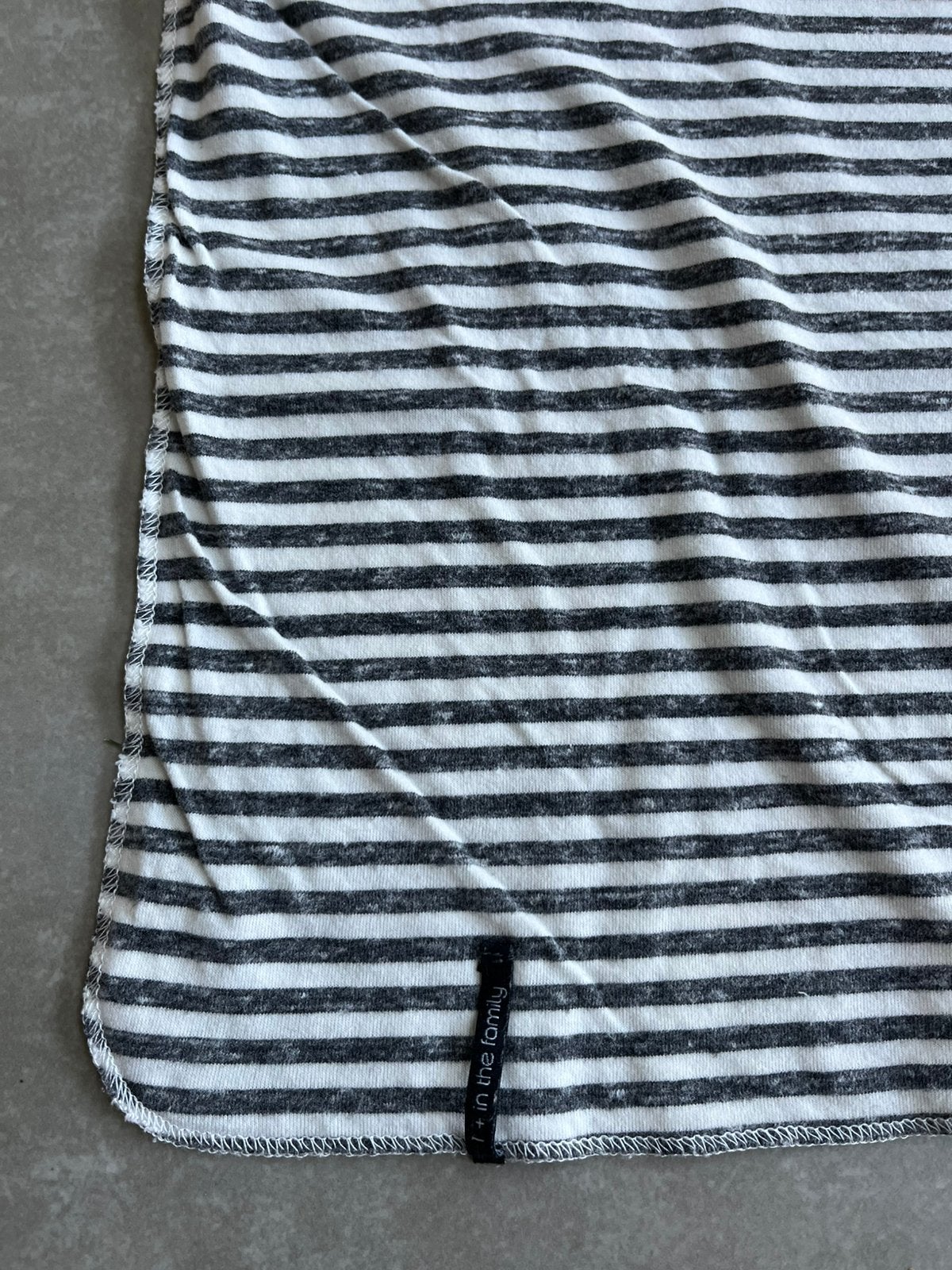Zacht dekentje/doek 1+IN THE FAMILY, Wasbaar, Zo goed als nieuw, Meerkleurig, 74 cm