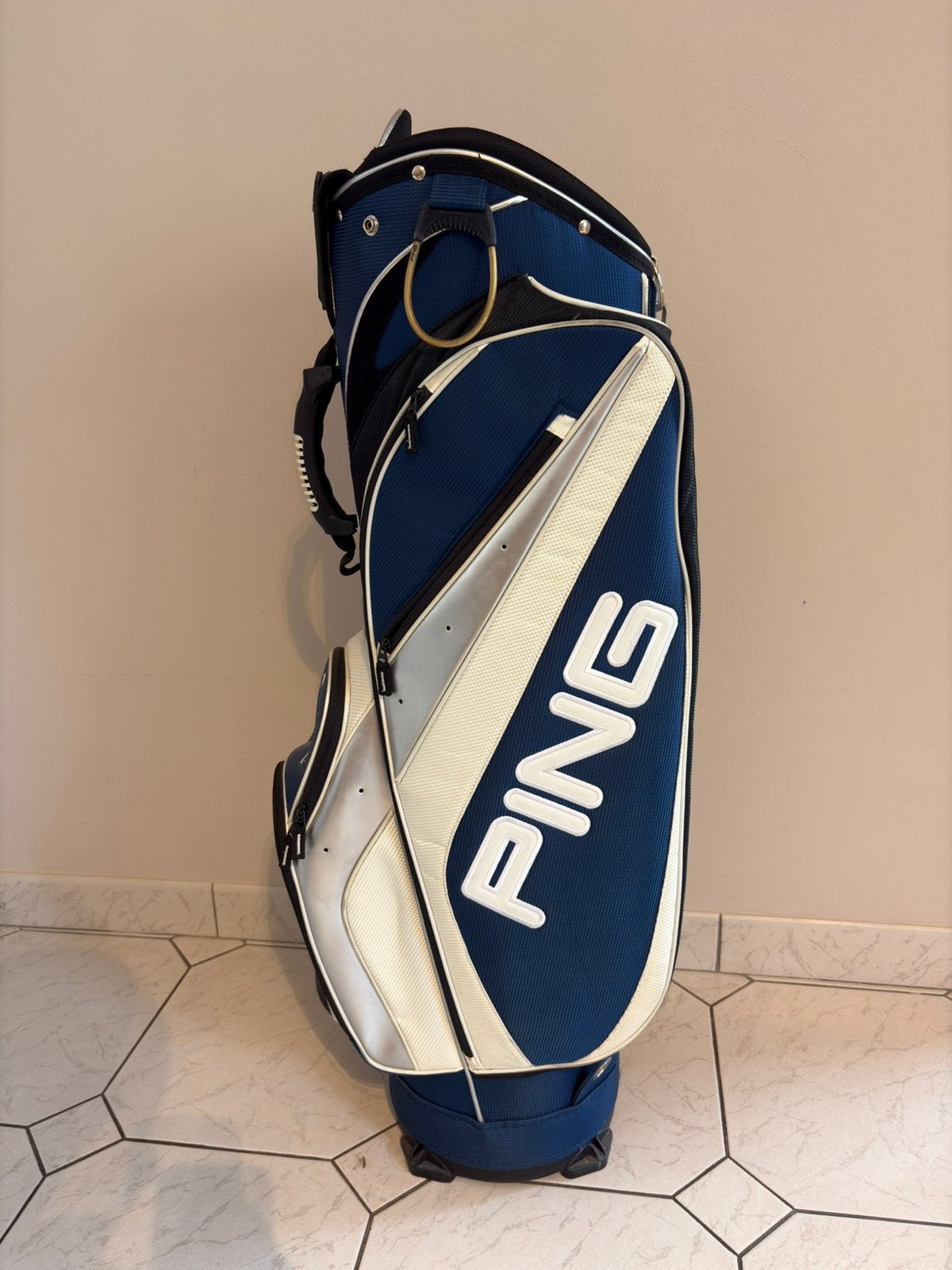 Sac de golf Ping, Sports & Fitness, Golf, Enlèvement, Comme neuf, Sac, Ping