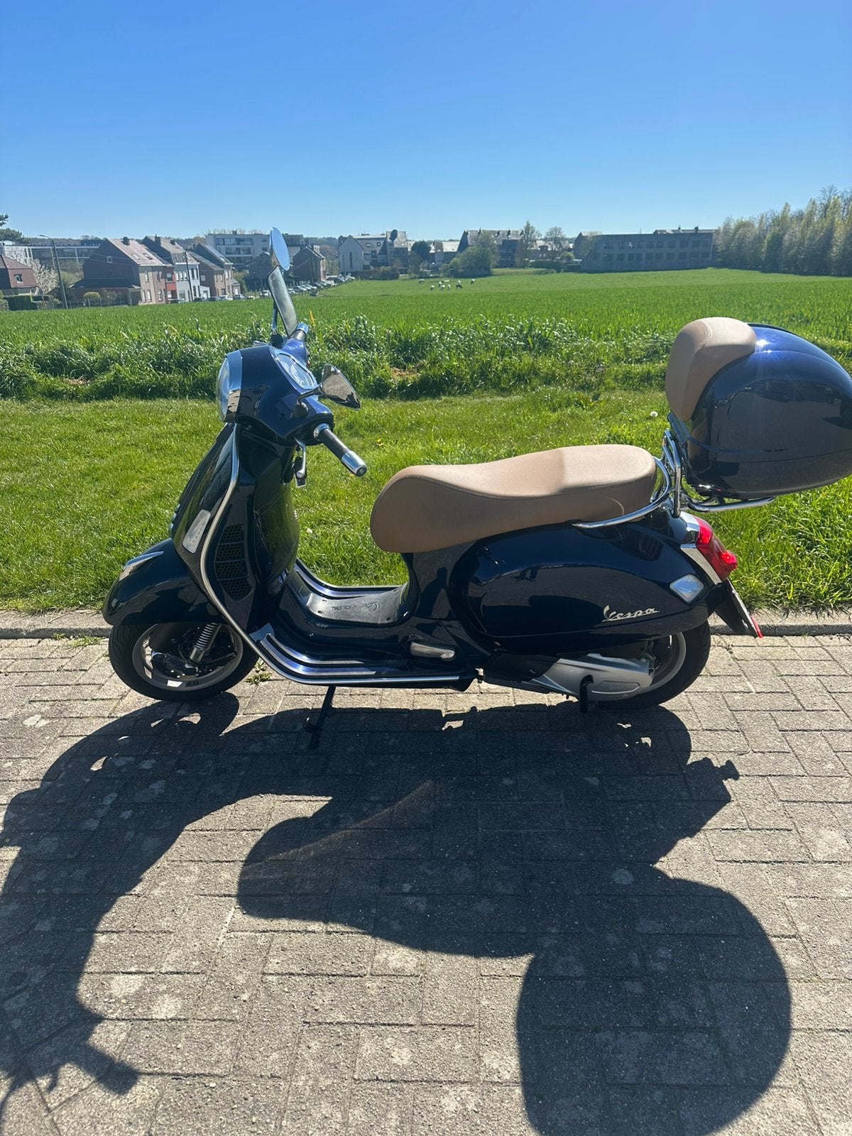 Vespa gts 300 AMPER 4500 km, Enlèvement, Comme neuf