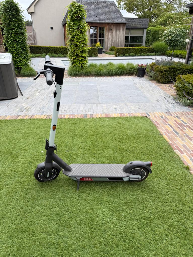 E step, Enlèvement, Comme neuf, Step électrique (E-scooter)