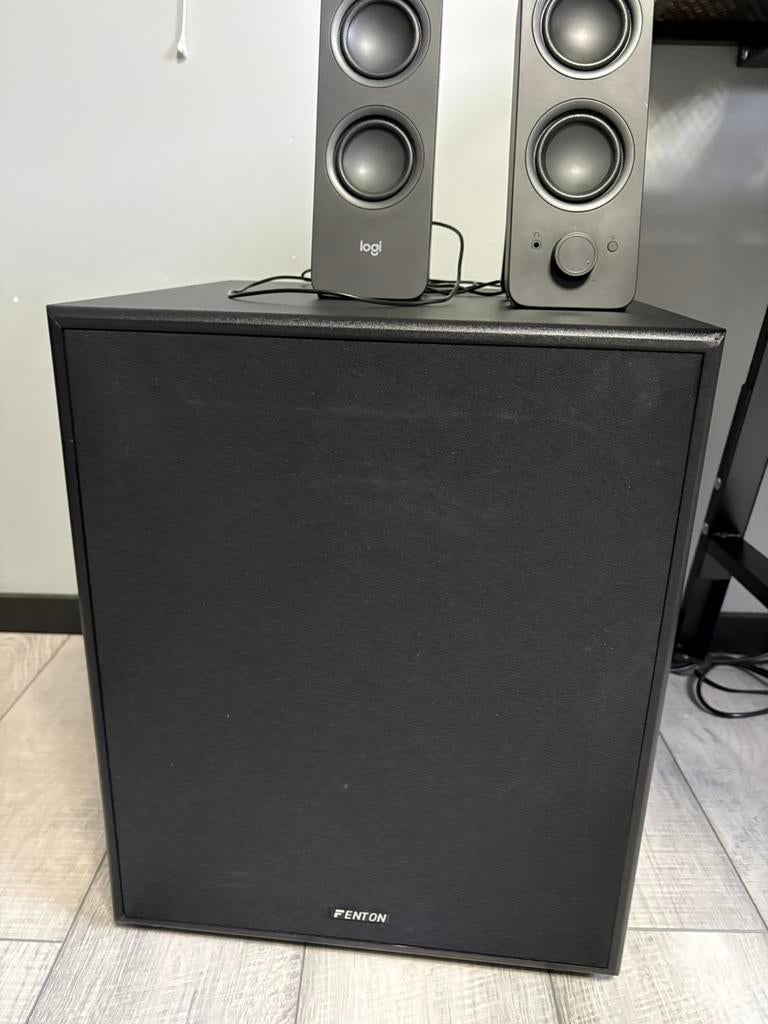 Subwoofer Fenton + Logitech speakers set, TV, Hi-fi & Vidéo, Enceintes, Neuf, Autres types, 60 à 120 watts, Autres marques, Enlèvement