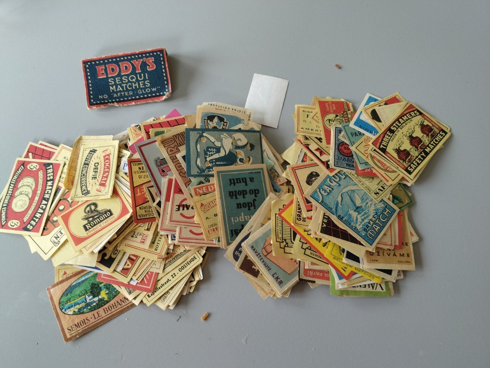 collectie vintage lucifer doosjes covers, Enlèvement ou Envoi
