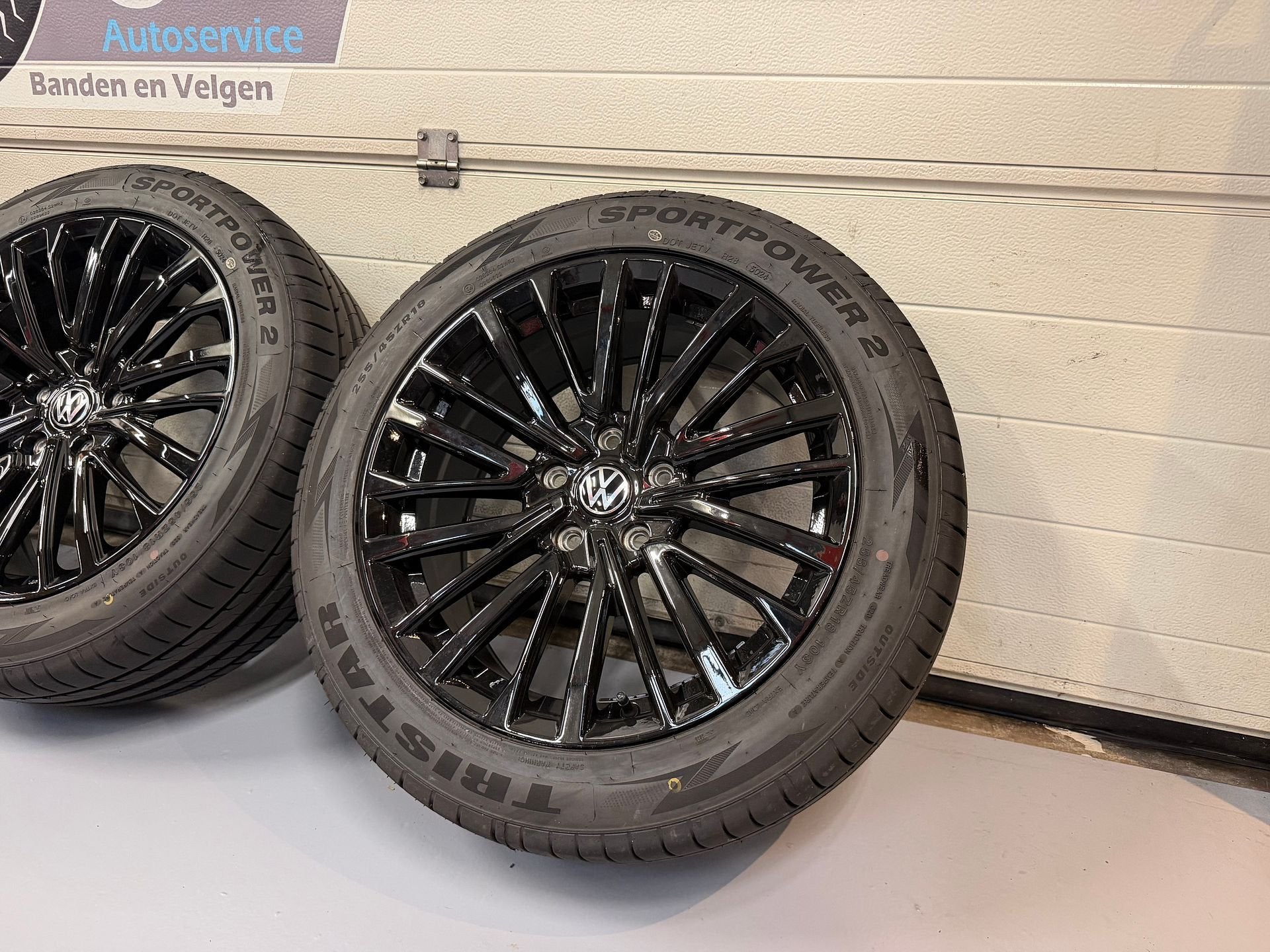 18inch VW Transporter T6 T5 T6.1 Palmerstone Velgen! 5x120 N, Autos : Pièces & Accessoires, Pneus et Jantes, 255 mm, Véhicule de tourisme