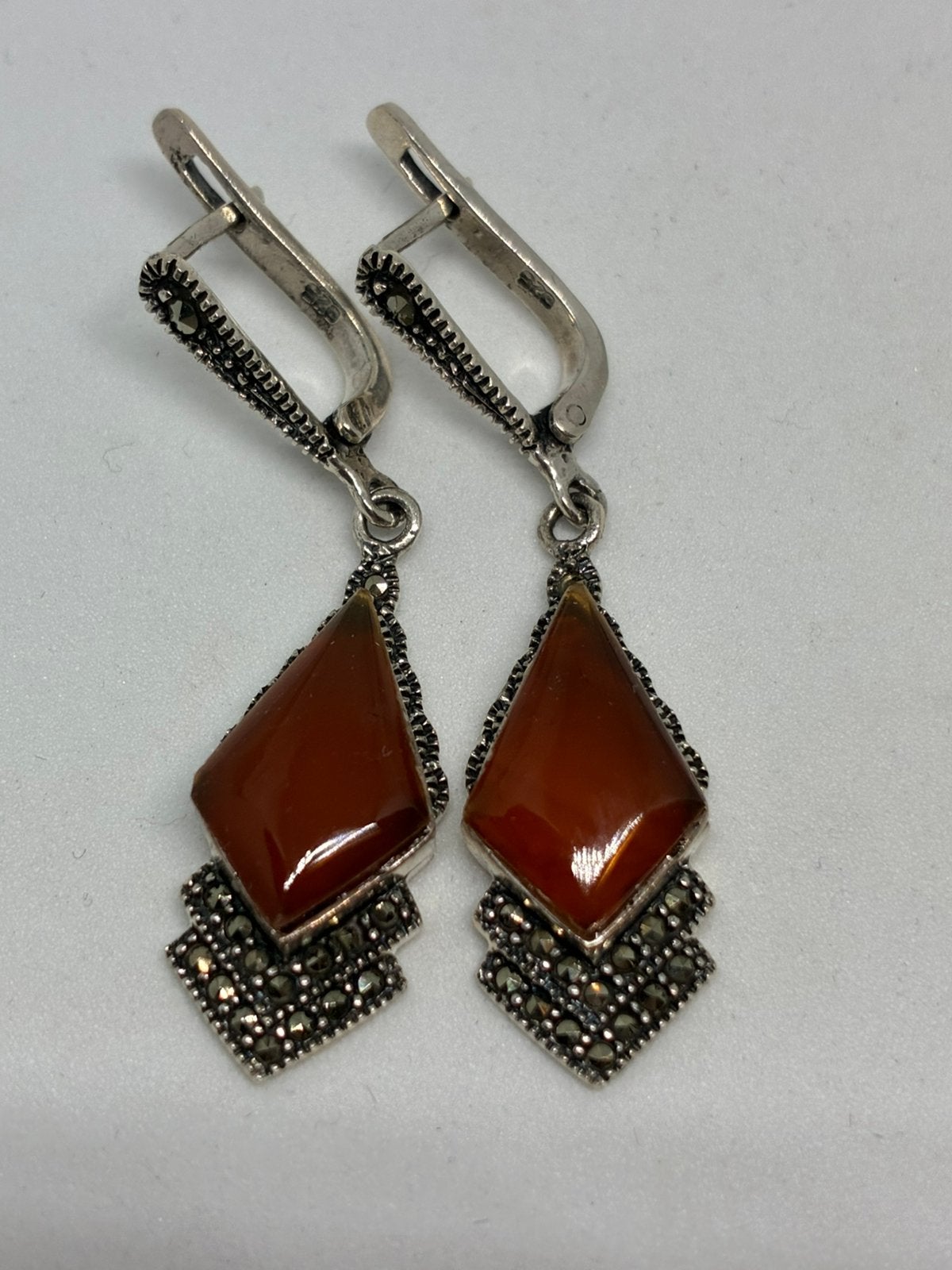 Zilveren oorbellen met oranje edelsteen, Bijoux, Sacs & Beauté, Enlèvement ou Envoi, Avec pierre précieuse, Orange, Argent