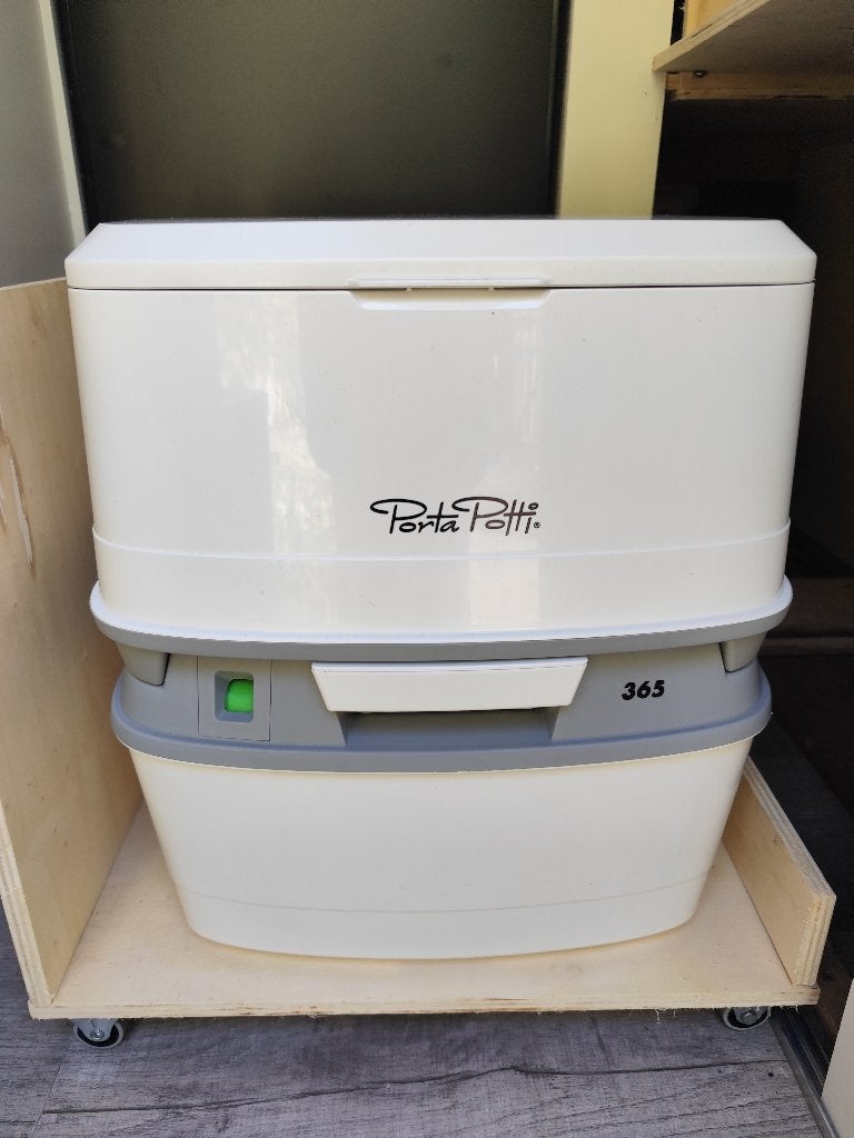 Thetford Porta Potti, Ophalen, Zo goed als nieuw