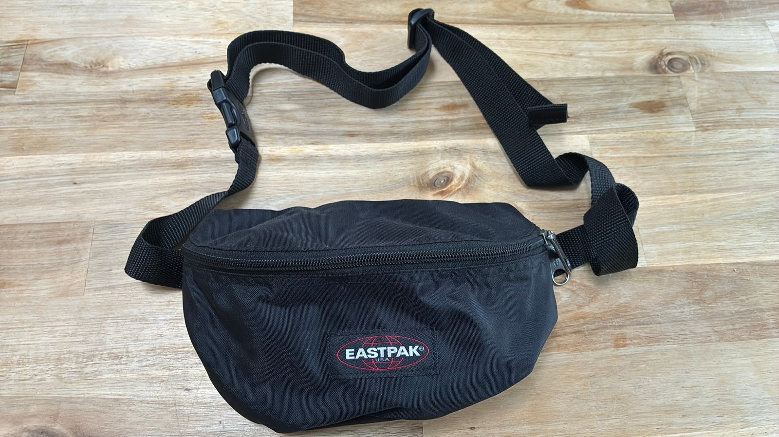 Heuptas Eastpak, Ophalen of Verzenden, Zo goed als nieuw, Zwart