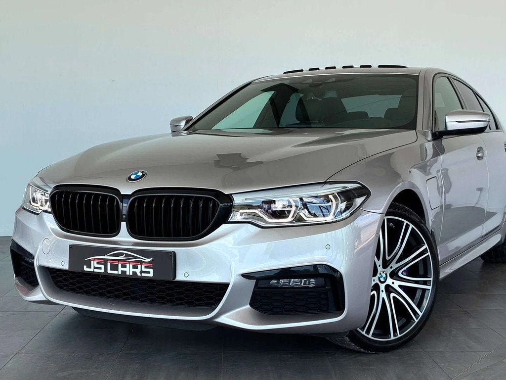 BMW 5 Serie 530 eA xDrive PHEV FULL PACKM-COCKPIT-T.O-CARPLA, Auto's, BMW, Automaat, 4 cilinders, Leder, Bedrijf