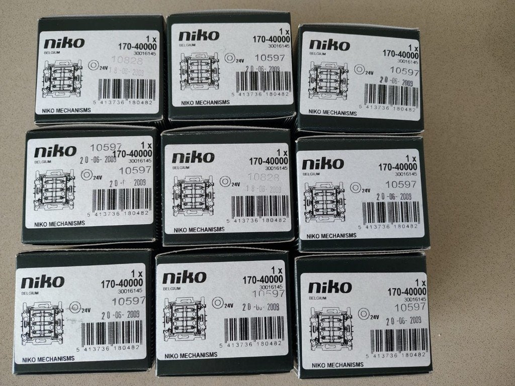 Niko - Bouton-poussoir 6 fois sans potentiel 24 V N.O, Enlèvement, Neuf, Interrupteur