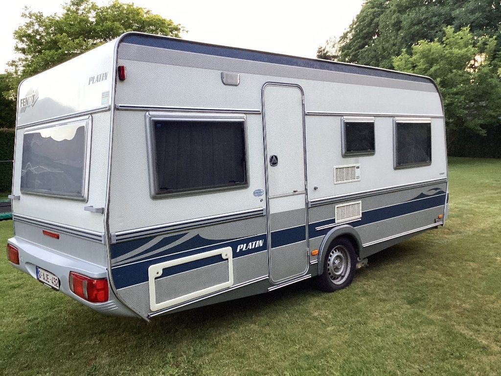 caravan fendt 496  platin, Caravans en Kamperen, Caravans, Vast bed, Mover, Particulier, Tot en met 4