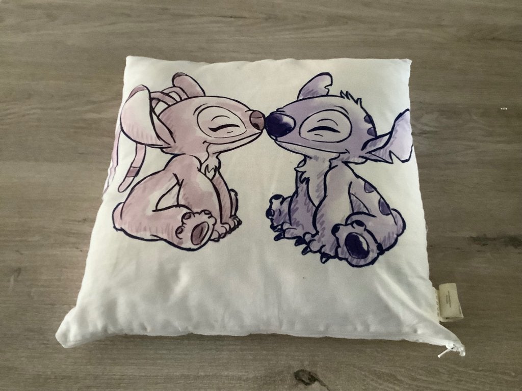 Disney Stitch pluche kussen (35x35 cm), Kinderen en Baby's, Speelgoed | Knuffels en Pluche, Disney, Disney, Overige typen, Ophalen of Verzenden