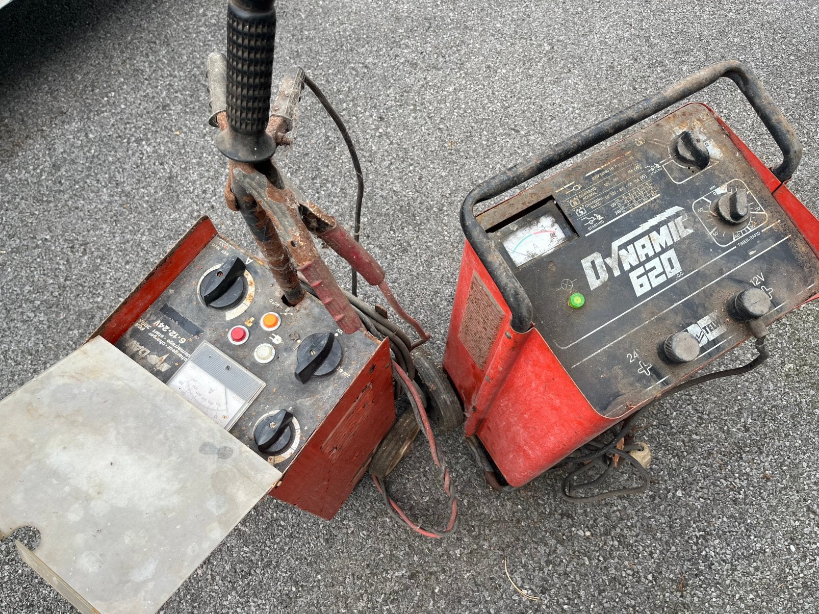 2 x acculaders 12V/24V, Auto-onderdelen, Accu's en Toebehoren, Ophalen